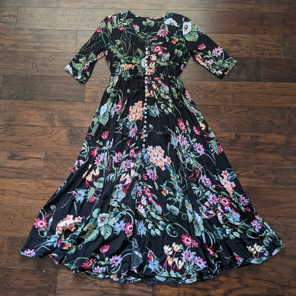 90's Inspired Flowy Floral Maxi Dress